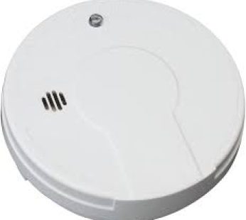 BATTERY OPERATED SMOKE DETECTOR WITH BUILT-IN SOUND