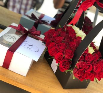 Bouquet of Flowers with Cupcakes